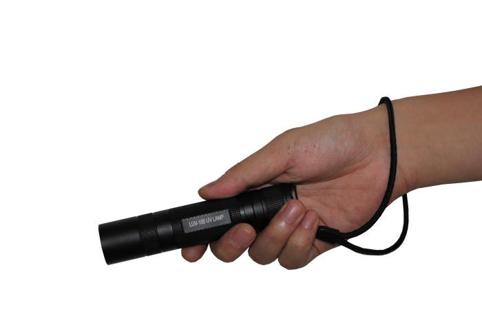 LUV-100 UV flashlight