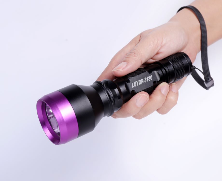 Ultraviolet flashlights for use In The Military And Policing